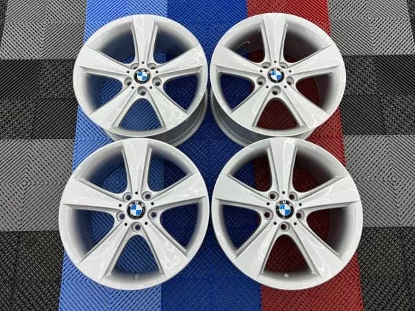 Stylowe felgi BMW: Jak wybrać idealne oryginalne koła do swojego auta