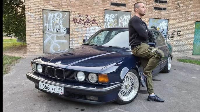 BMW E32: niewiarygodne osiągi, komfort i luksus w klasycznej limuzynie