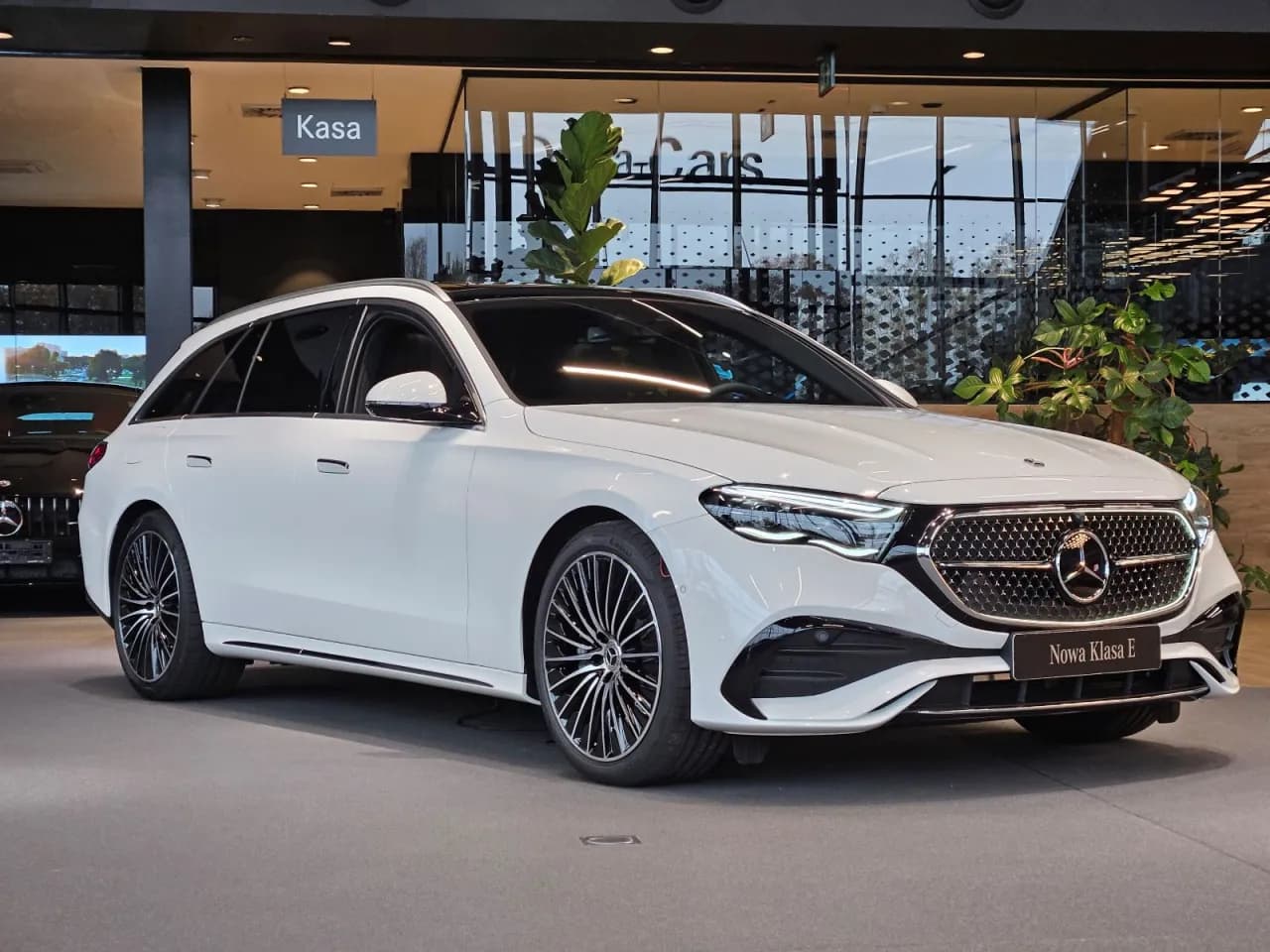 Mercedes E Klasa Kombi - czy to najlepszy wybór dla Ciebie? Przeczytaj!