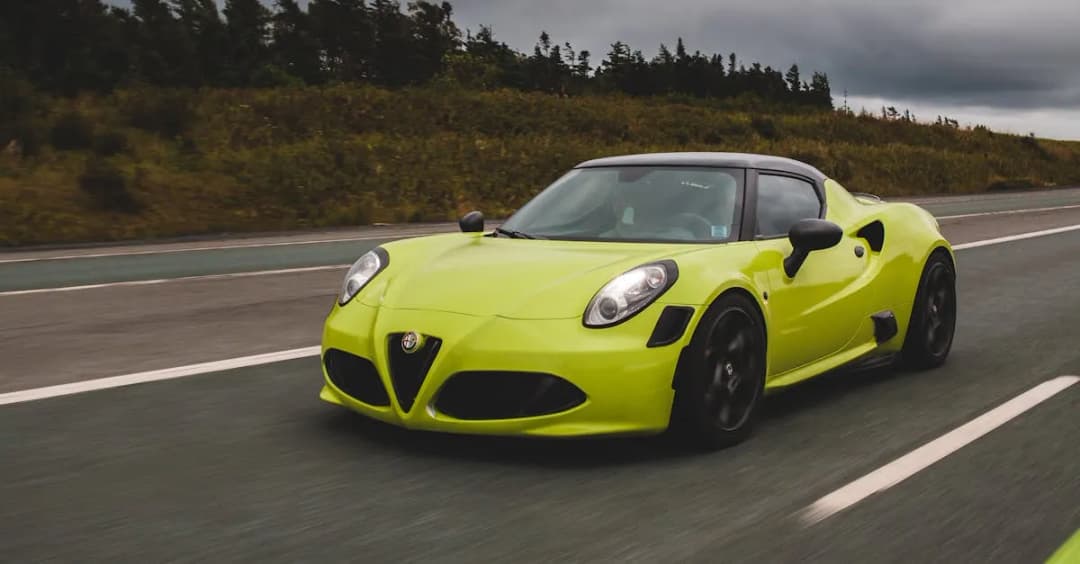 Czy filmy wyścigowe psują kulturę jazdy na drogach?