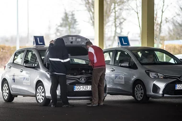 Czy można wybrać egzaminatora na prawo jazdy? Oto prawda o wyborze