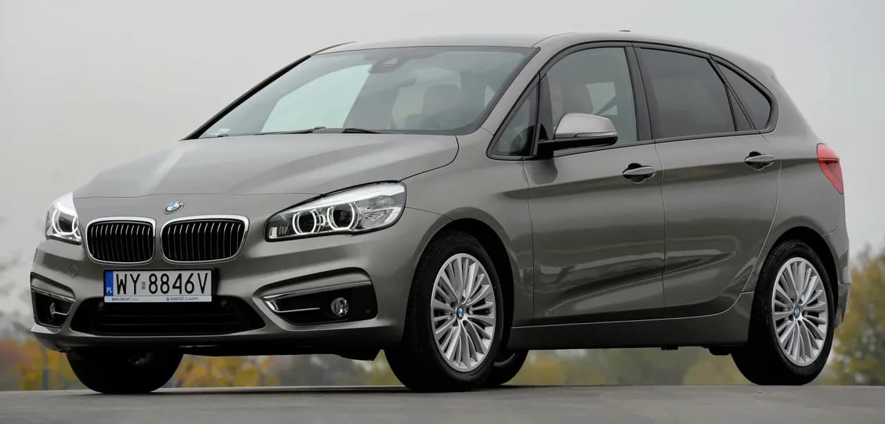 BMW Active Tourer - nowoczesny minivan łączący komfort z technologią