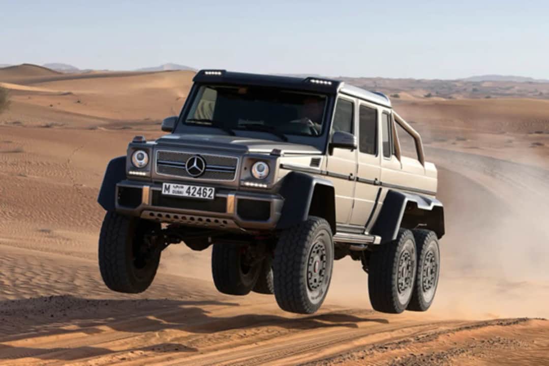Mercedes G Klasa 6x6: Właściwości, osiągi i luksus na każdym terenie