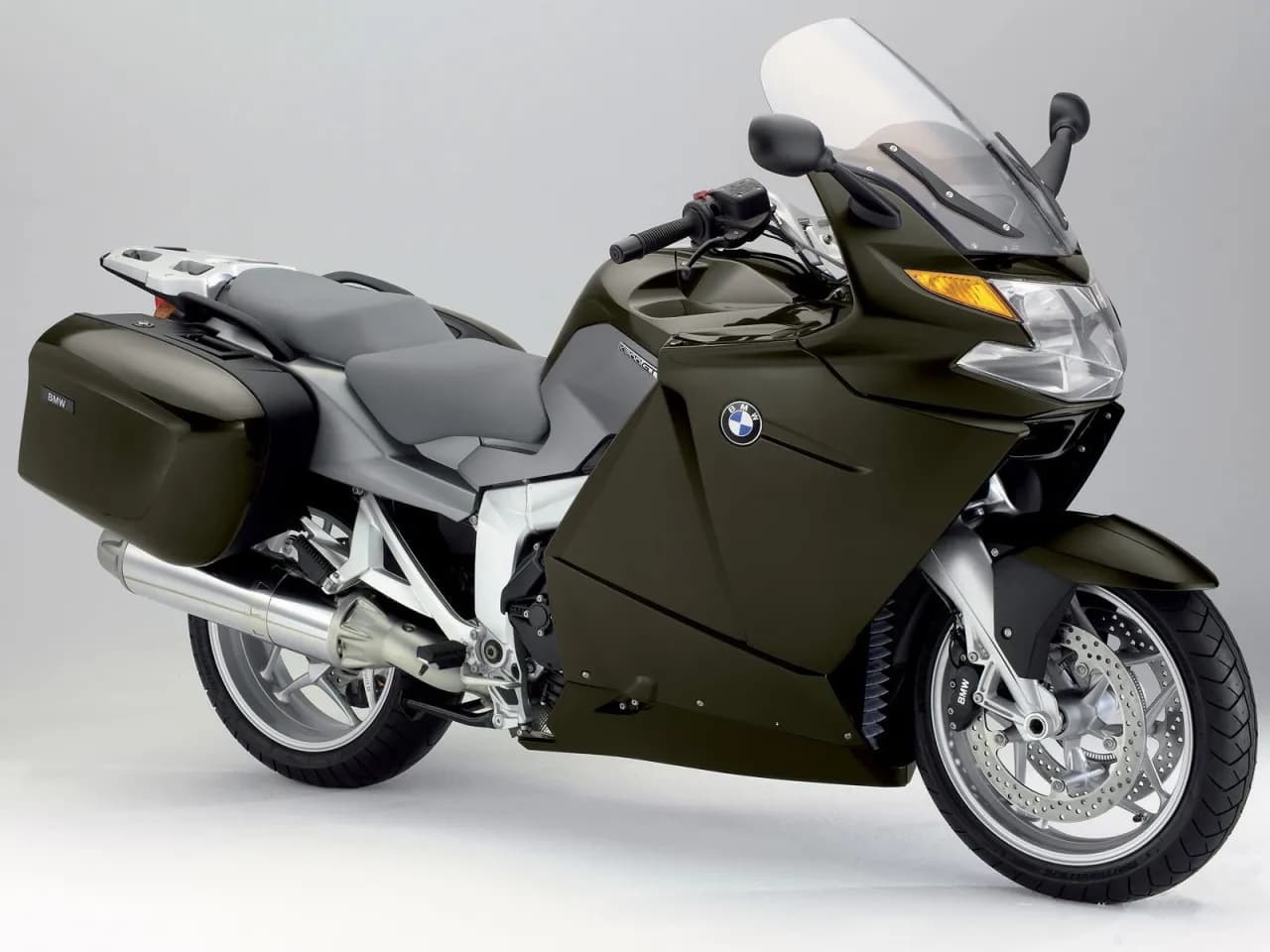 BMW K 1200 GT: techniczne szczegóły, komfort jazdy i wydajność paliwowa