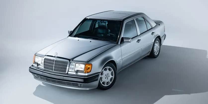 Mercedes-Benz 500 E: ikona klasyki motoryzacyjnej, która zachwyca do dziś