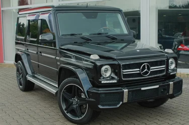 Mercedes-Benz Klasa G – luksusowy SUV z wyjątkowymi możliwościami terenowymi