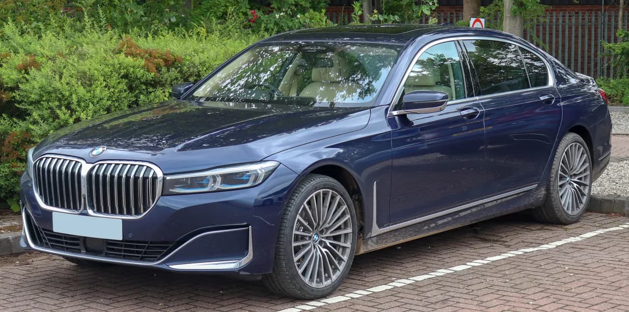 BMW Seria 7 - luksusowa limuzyna łącząca nowoczesność z historią