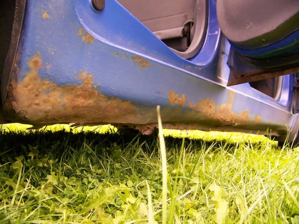 Ile trwa wymiana progów w samochodzie? Zobacz, co wpływa na czas wymiany!