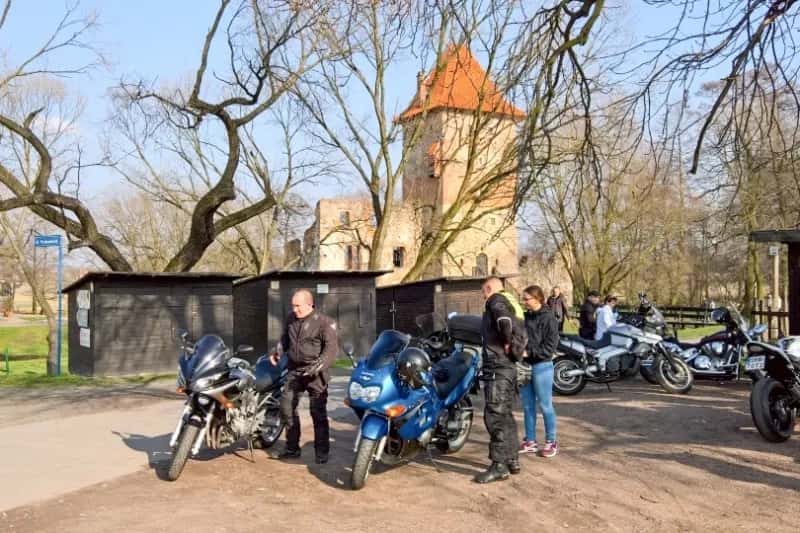 Najlepsze trasy motocyklowe w Śląsku – odkryj ukryte skarby regionu