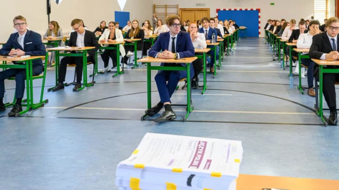 Rzeszów zdaje egzamin: Imponujące wyniki matur i prawa jazdy