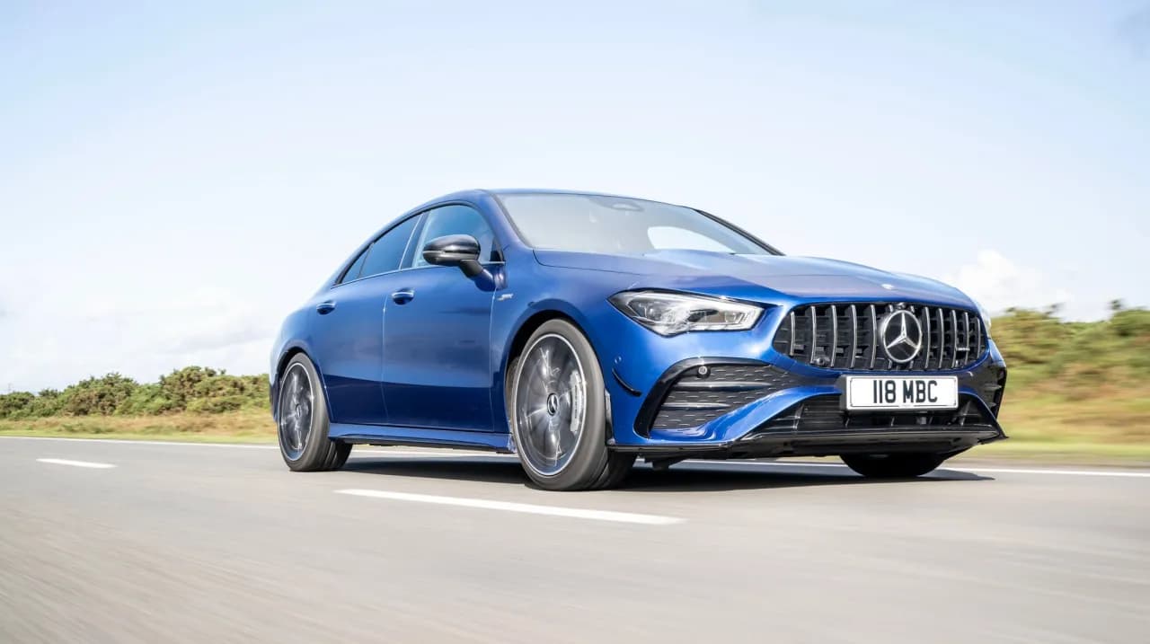 Mercedes CLA 35 AMG – niezwykłe osiągi i elegancja w kompaktowym wydaniu