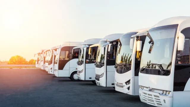 Ile kosztuje wynajem autokaru?