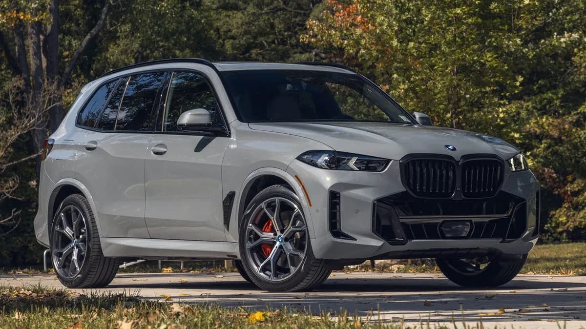 BMW X5 M – potężny SUV sportowy, który zmieni Twoje jazdy na zawsze